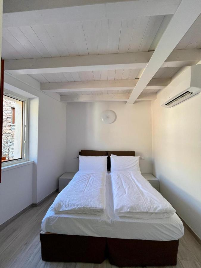 Appartamenti Le Tre Rose Torbole Sul Garda Bagian luar foto
